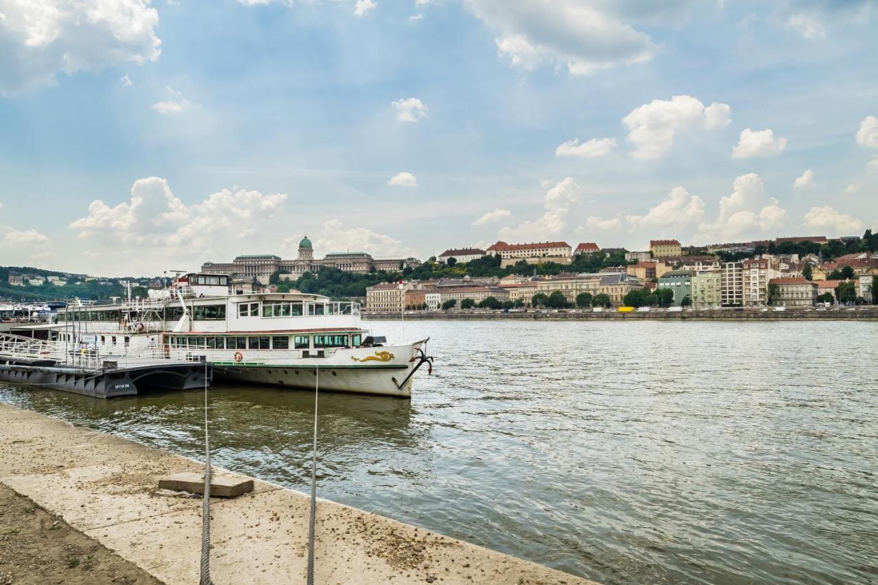 Bpr Danube Panoramic Suite Budapest Esterno foto